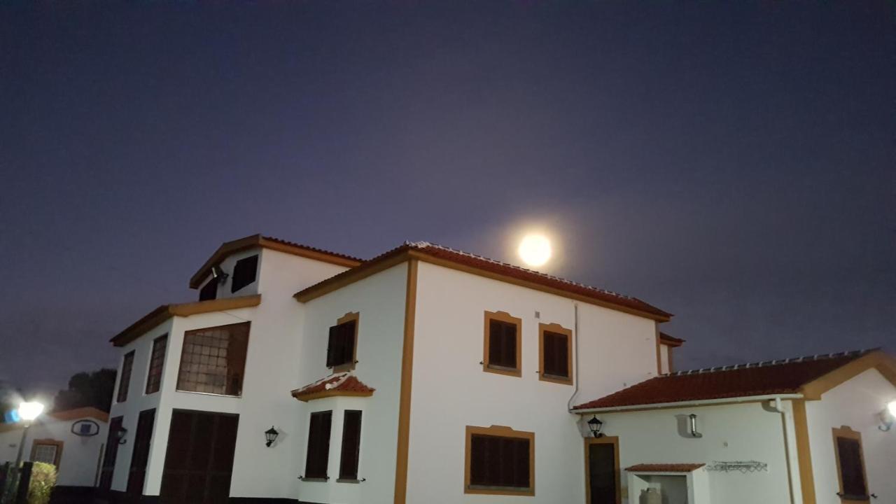 Casa Marques Bed & Breakfast Angra do Heroismo Exterior photo