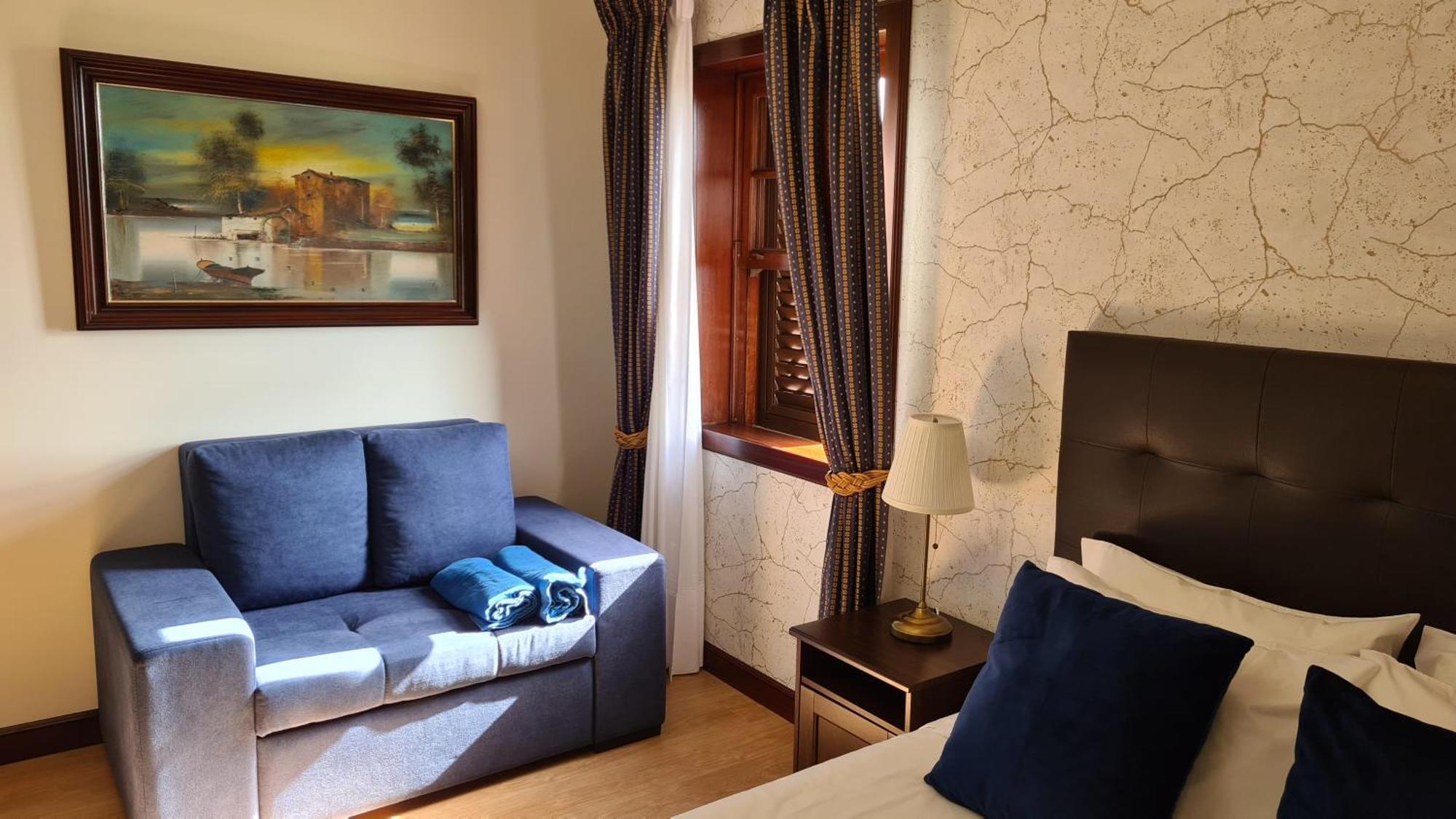 Casa Marques Bed & Breakfast Angra do Heroismo Room photo
